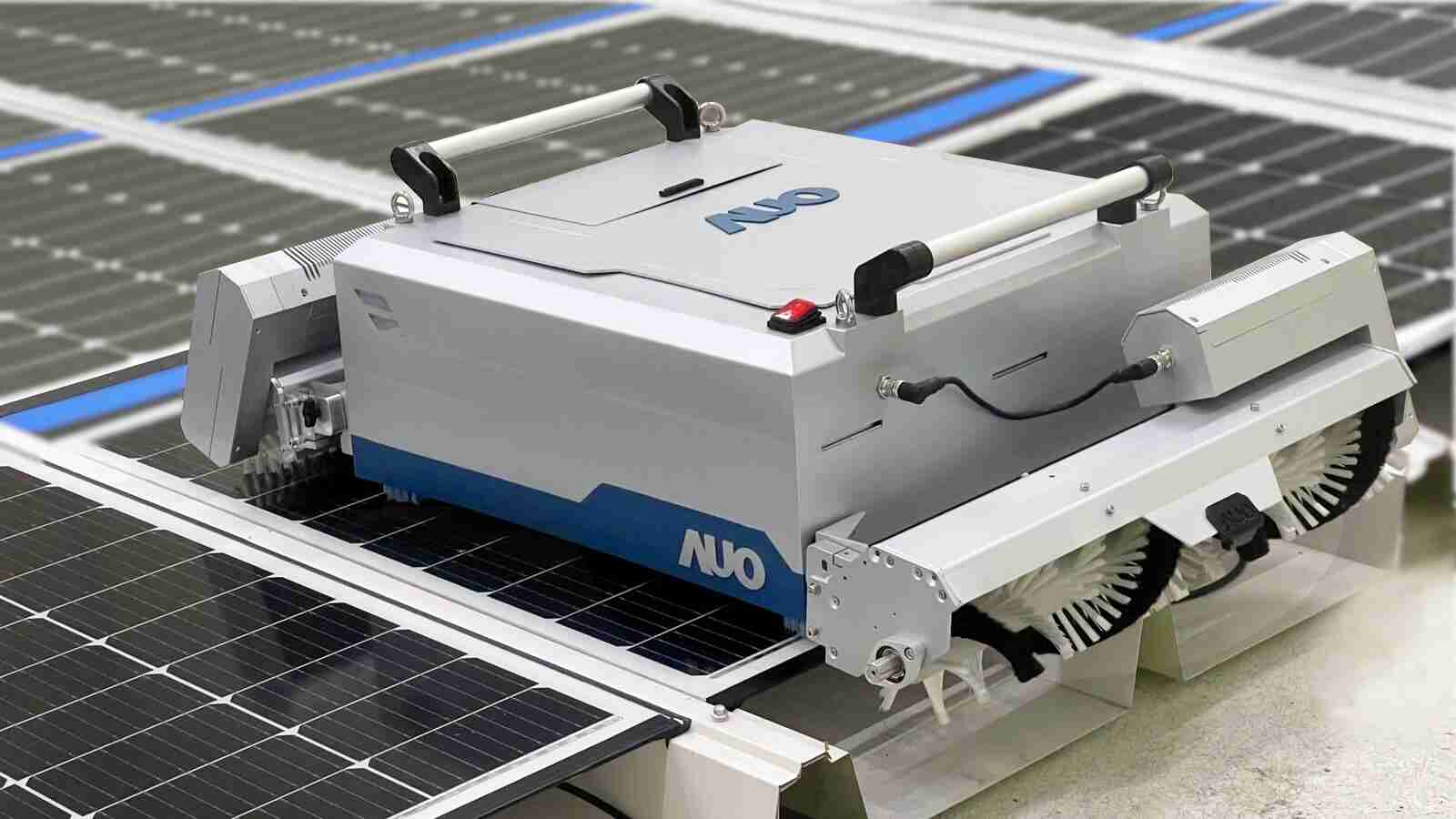 NG大舞台致力EPC场域技术升级，，，导入清洁机器人搭配传感器与AI数据分析，，大幅减少维运成本