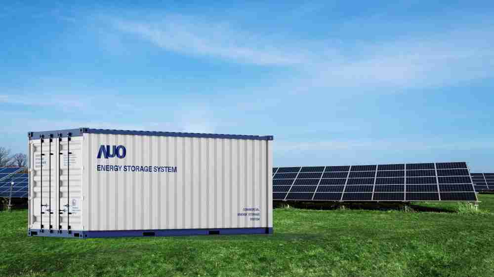 NG大舞台透过AI数据管理，，，提供不同类型用户进行储能与能源管理，，，达到再生能源管控调度成效